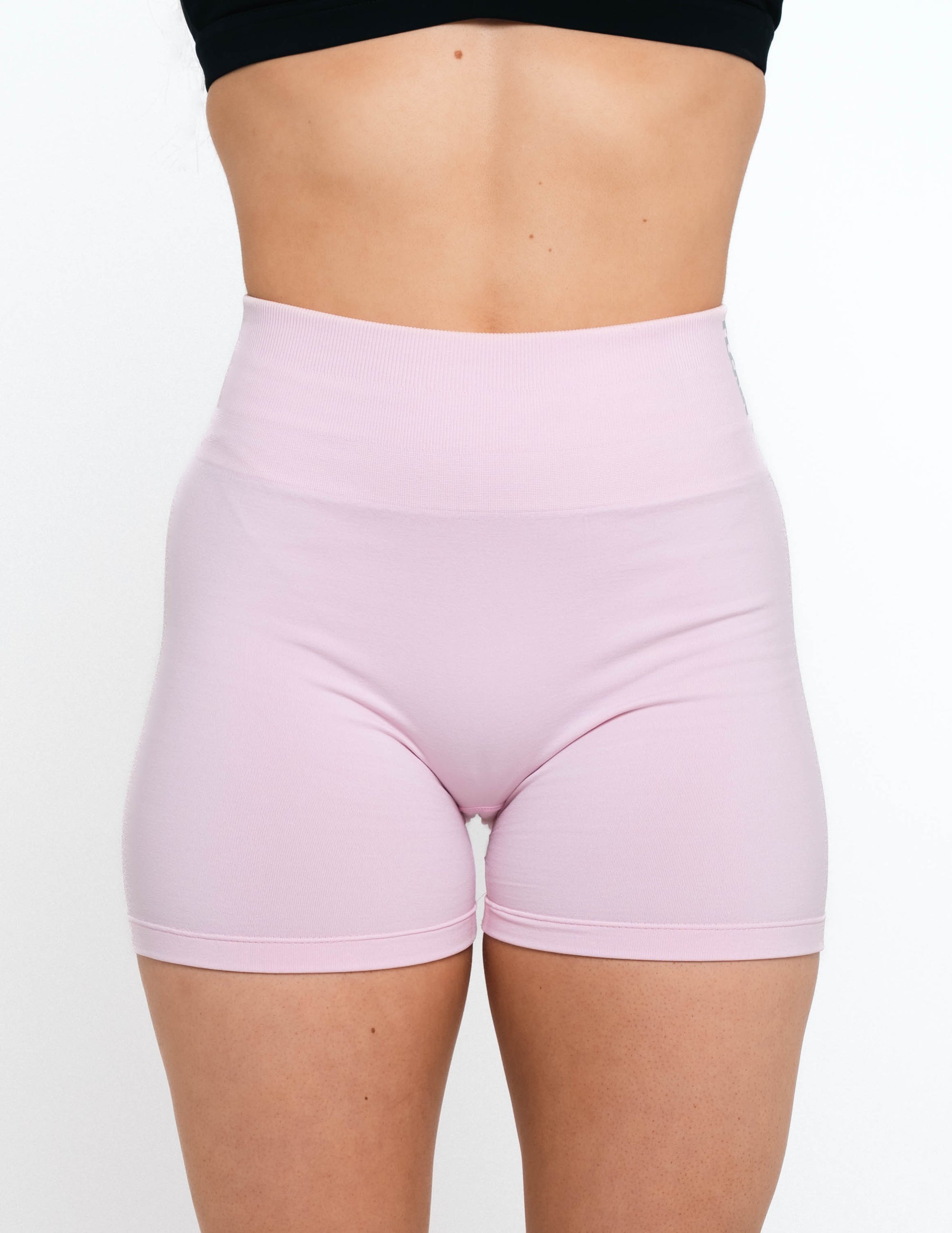 BADDIE SEAMLESS SHORTS - STRAWBERRY