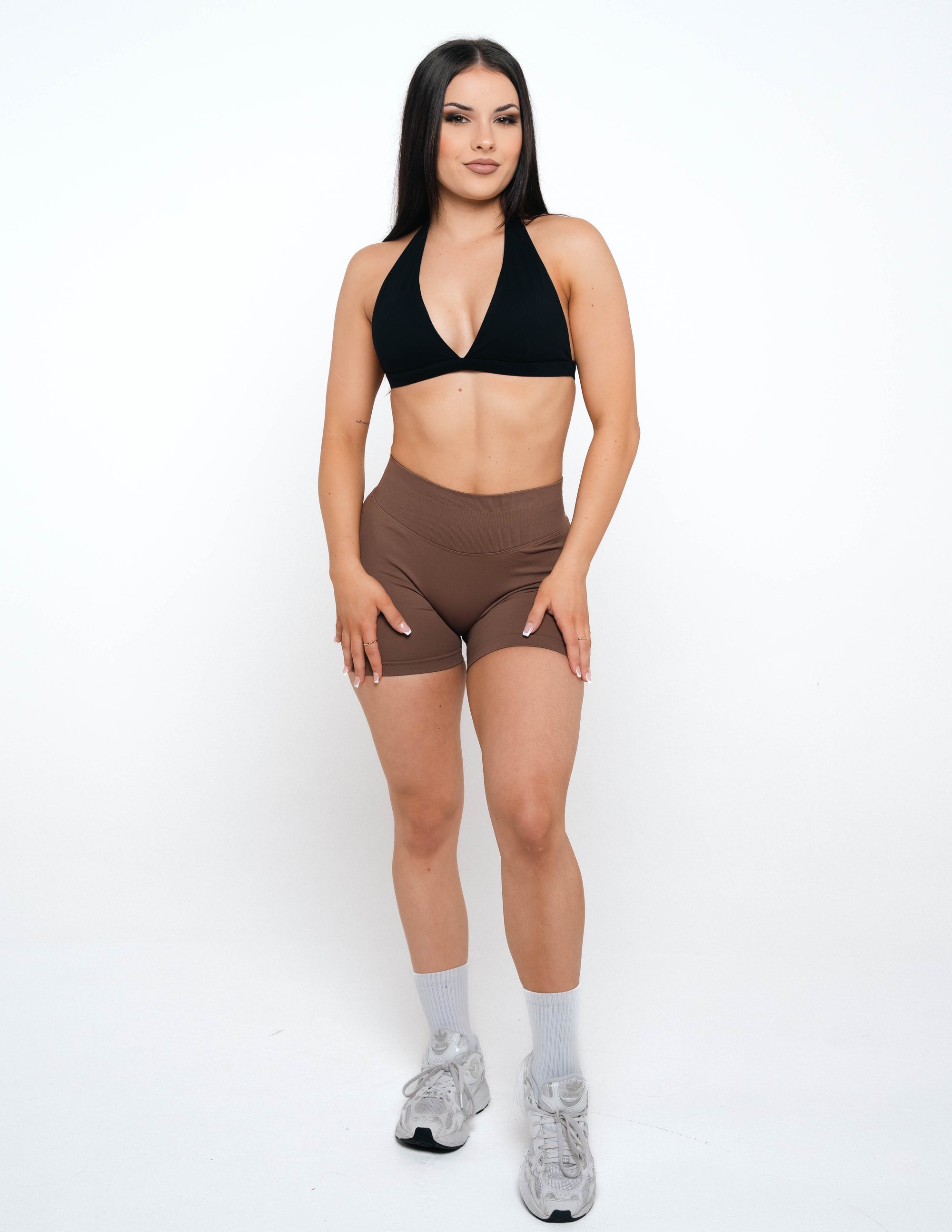 MINI SCRUNCH SHORT - CHOCOLATE