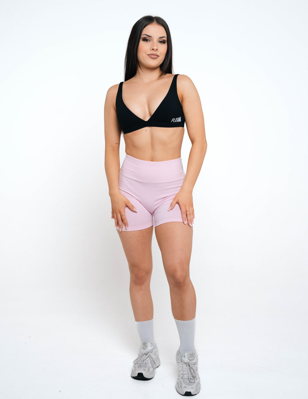 BADDIE SEAMLESS SHORTS - STRAWBERRY