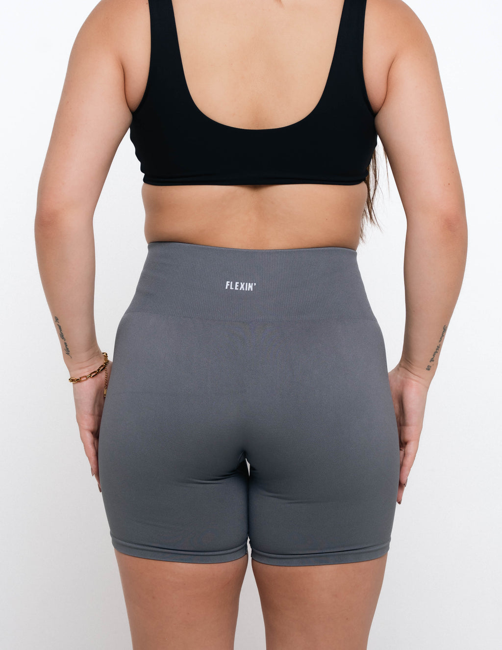 LUXE SEAMLESS SHORTS - GREY
