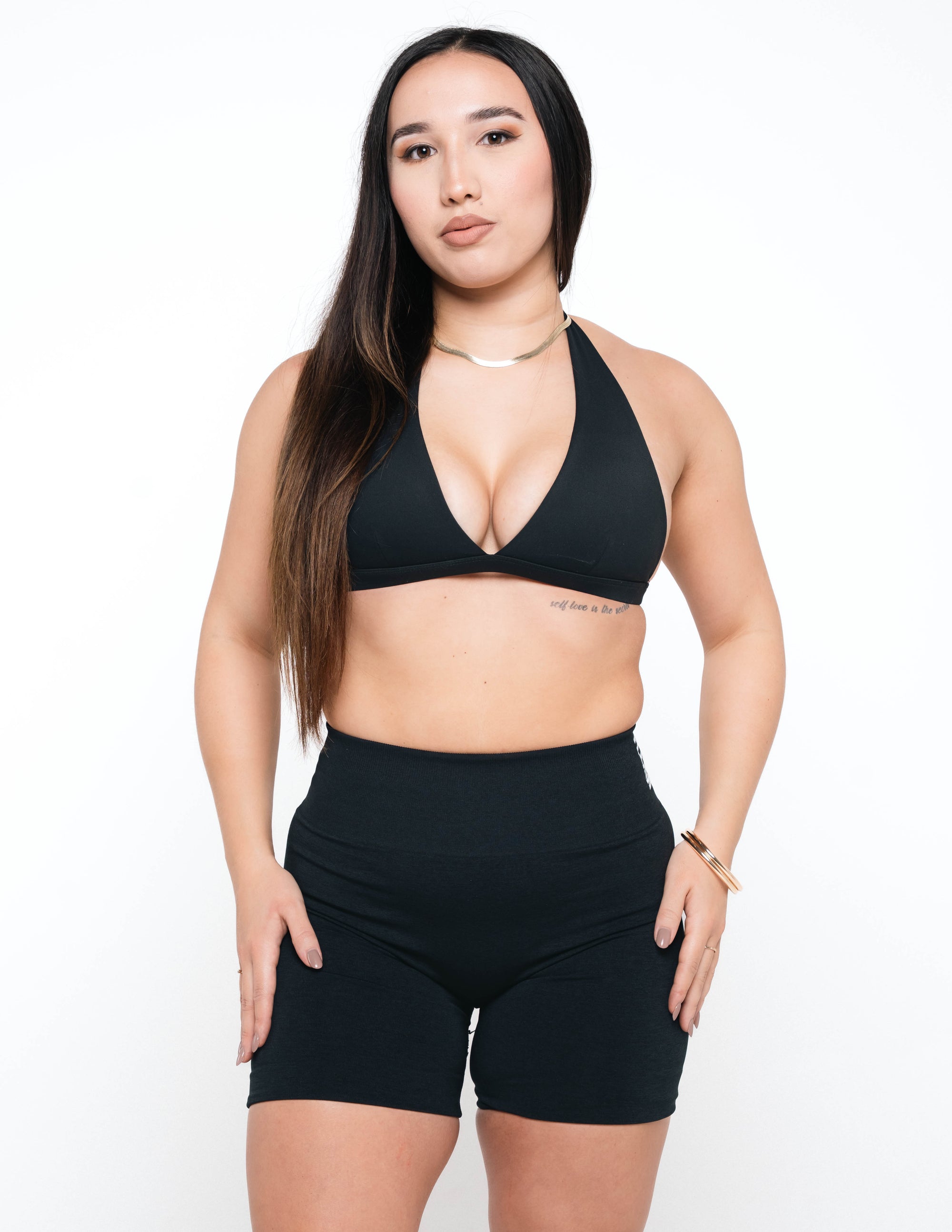 BADDIE SEAMLESS SHORTS - BLACK